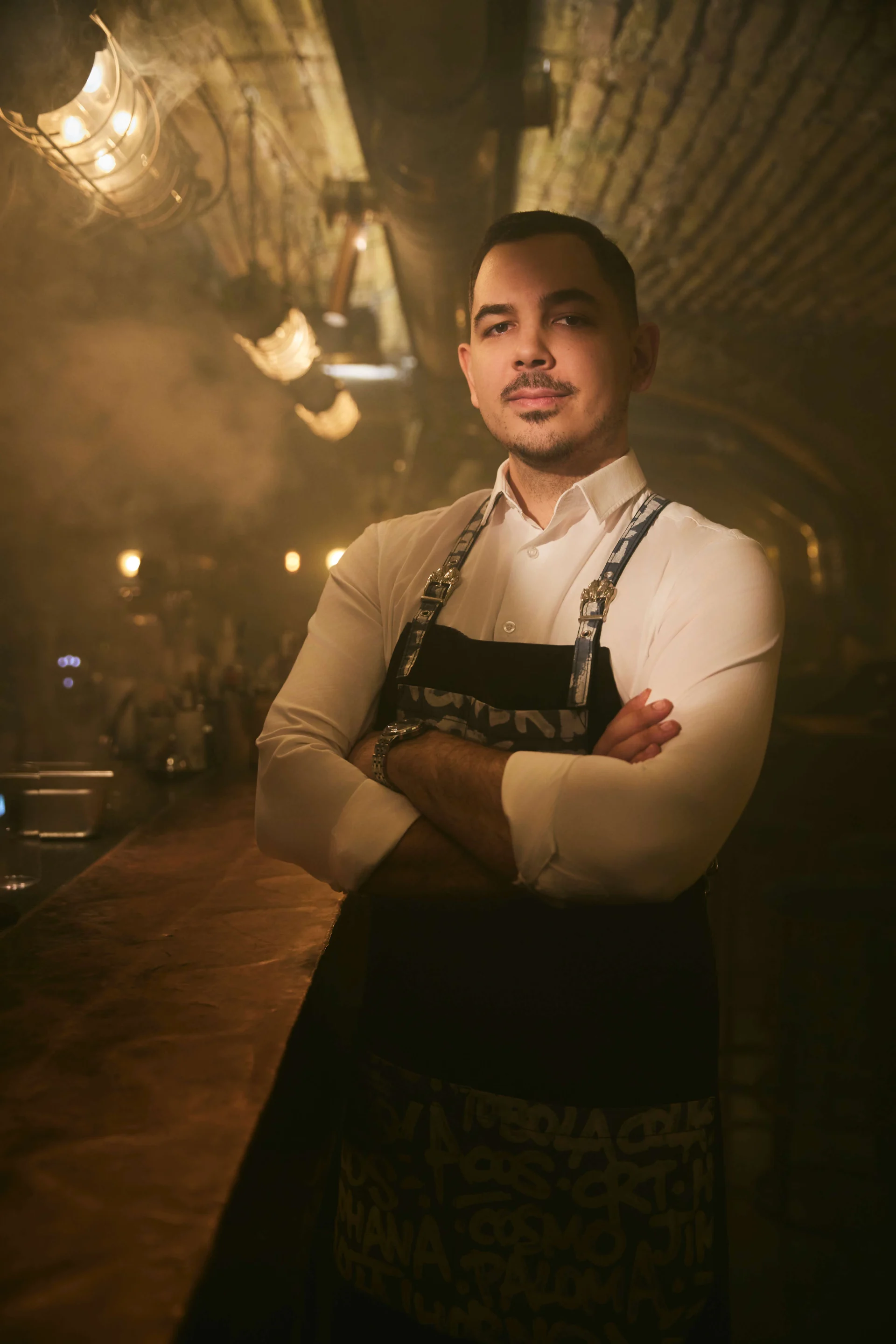 fonyedi-mate-senior-bartender fonyedi-mate-senior-bartender